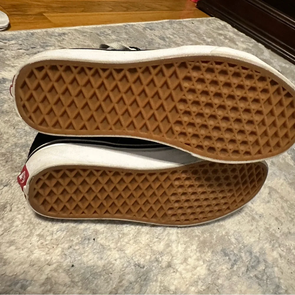 Vans Black and White High-Top Sneakers - Picture 2 of 5